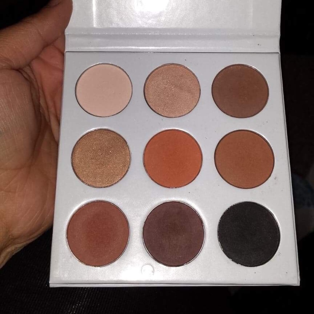 Kyshadow palette
